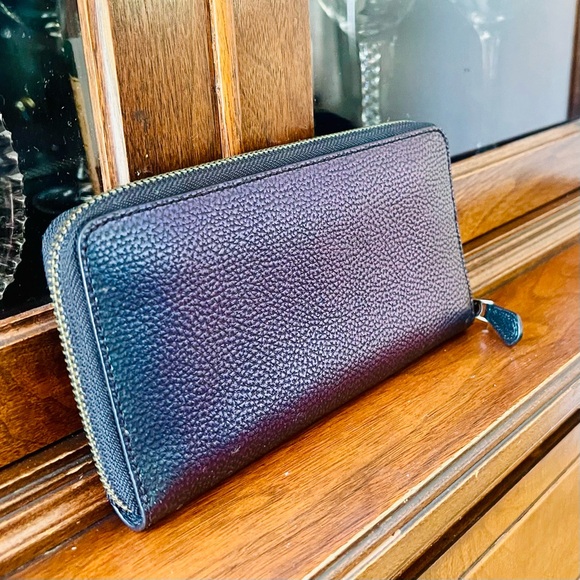 ULTRA RARE UNICORN Coach Hologram Petrol Zip Accordion Oil Slick Wallet Purple - Picture 9 of 16